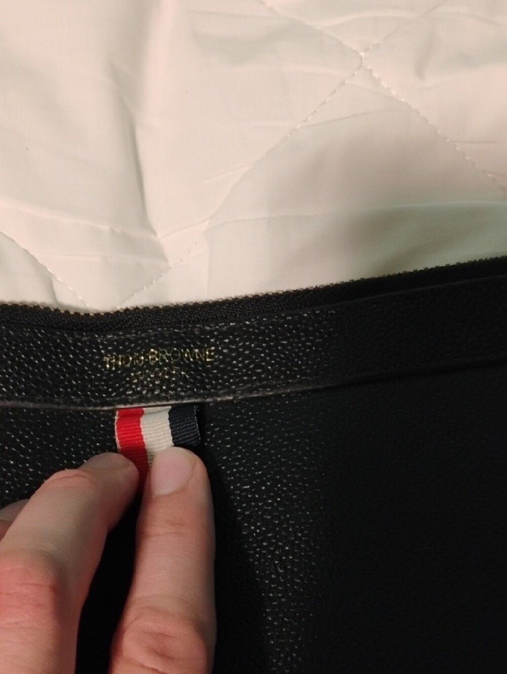 Thom Browne Black Leather Zip Pouch with Tricolor Tab - Picture 2 of 5
